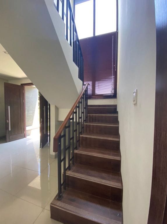 Rumah Disewakan Semi Furnished di Cluster Forest Green Lippo Cikarang